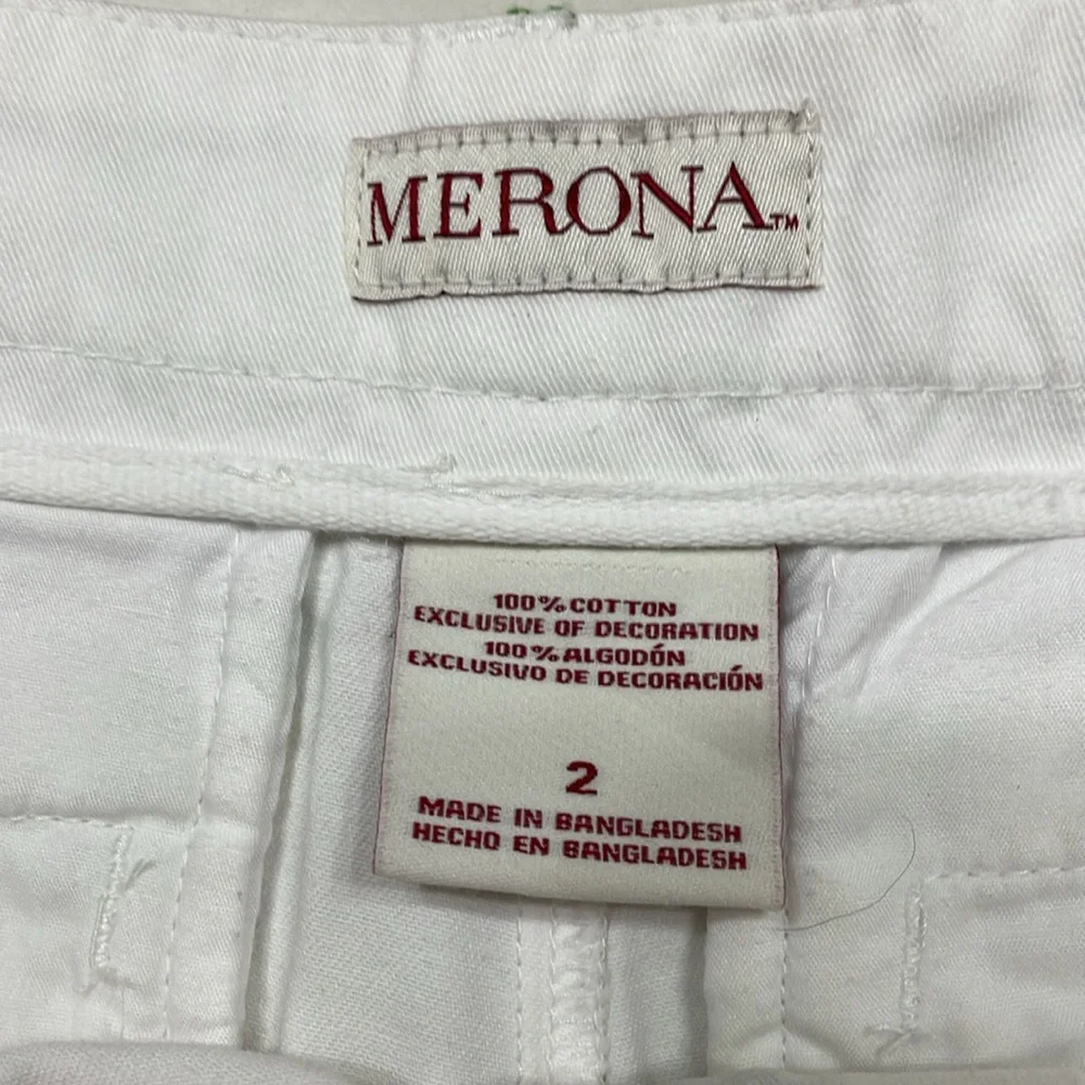 Merona size 2 White Pineapple Print Women's Shorts with 2-3/4 inseam - Picture 5 of 5